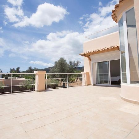 Villa Tom Is Near To Playa Den Bossa Sant Jordi de ses Salines Exterior photo